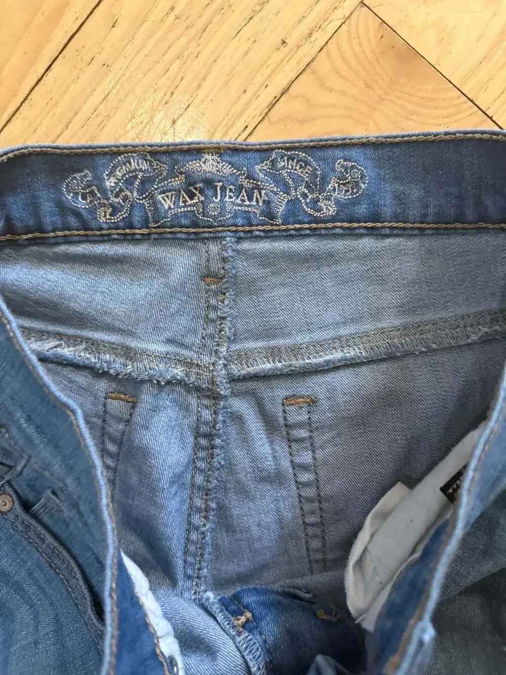 Wax Jean Women's Style 90024 Medium Wash Distressed Skinny Jeans Size 3